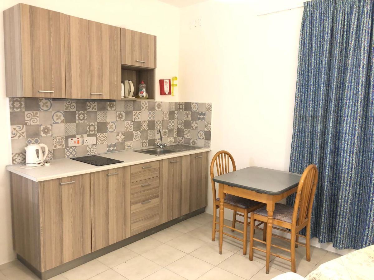 Porto Del Sol Guesthouse Wardija Ngoại thất bức ảnh