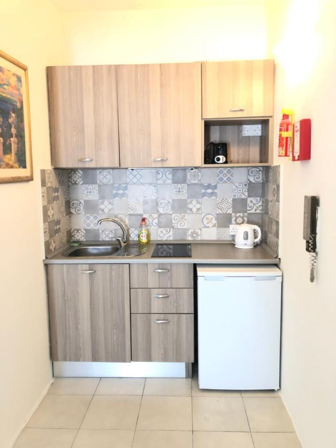 Porto Del Sol Guesthouse Wardija Ngoại thất bức ảnh